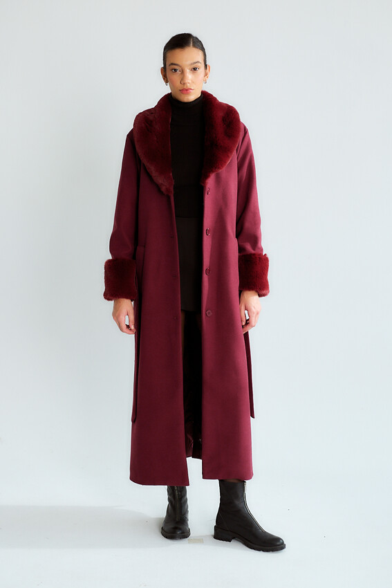 Kürk Yakalı Manşetli Kuşaklı Uzun Kaban - Bordo - 3