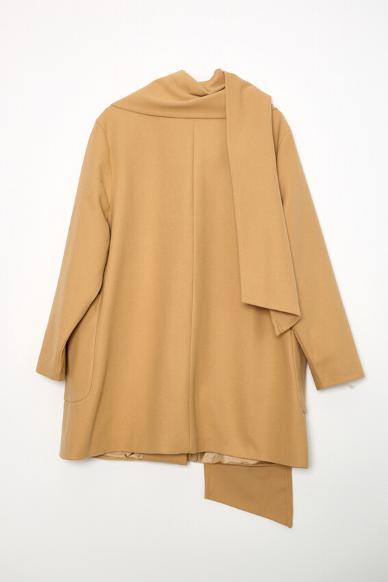 Atkı Detaylı Orta Boy Kaban - Camel - 3