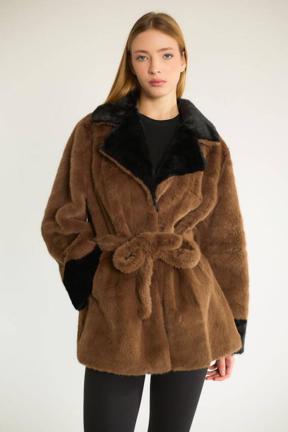 KUŞAK DETAYLI SUNİ KÜRK MONT - CAMEL - 3