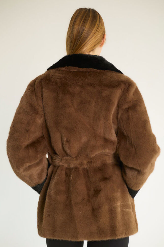 KUŞAK DETAYLI SUNİ KÜRK MONT - CAMEL - 5