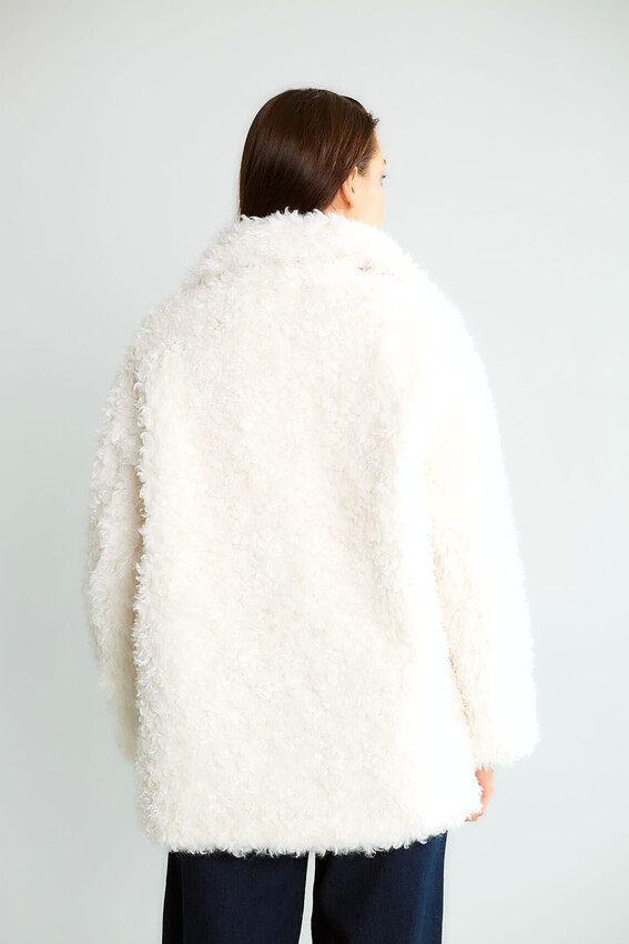 Peluş Tokalı Oversize Mont - Ekru - 4