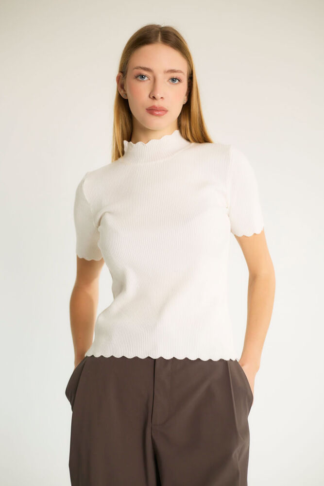 Kısa Kollu Yarım Boğazlı Biyeli Örgü Bluz - Kemik - 3