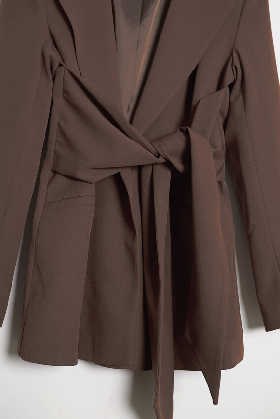 Kuşak Detaylı Kruvaze Yaka Blazer - Moka - 2
