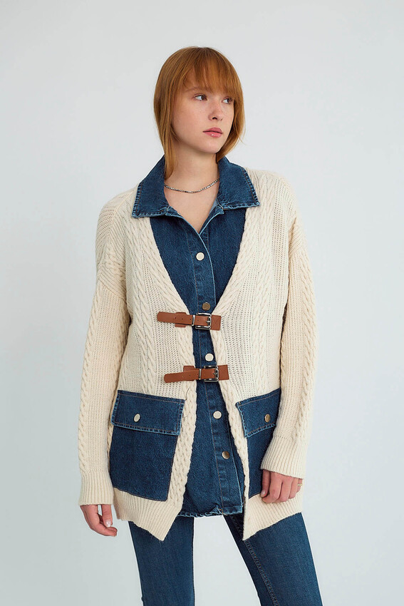 Denim Detaylı Tokalı Topuz Örgülü Örgü Hırka - Taş